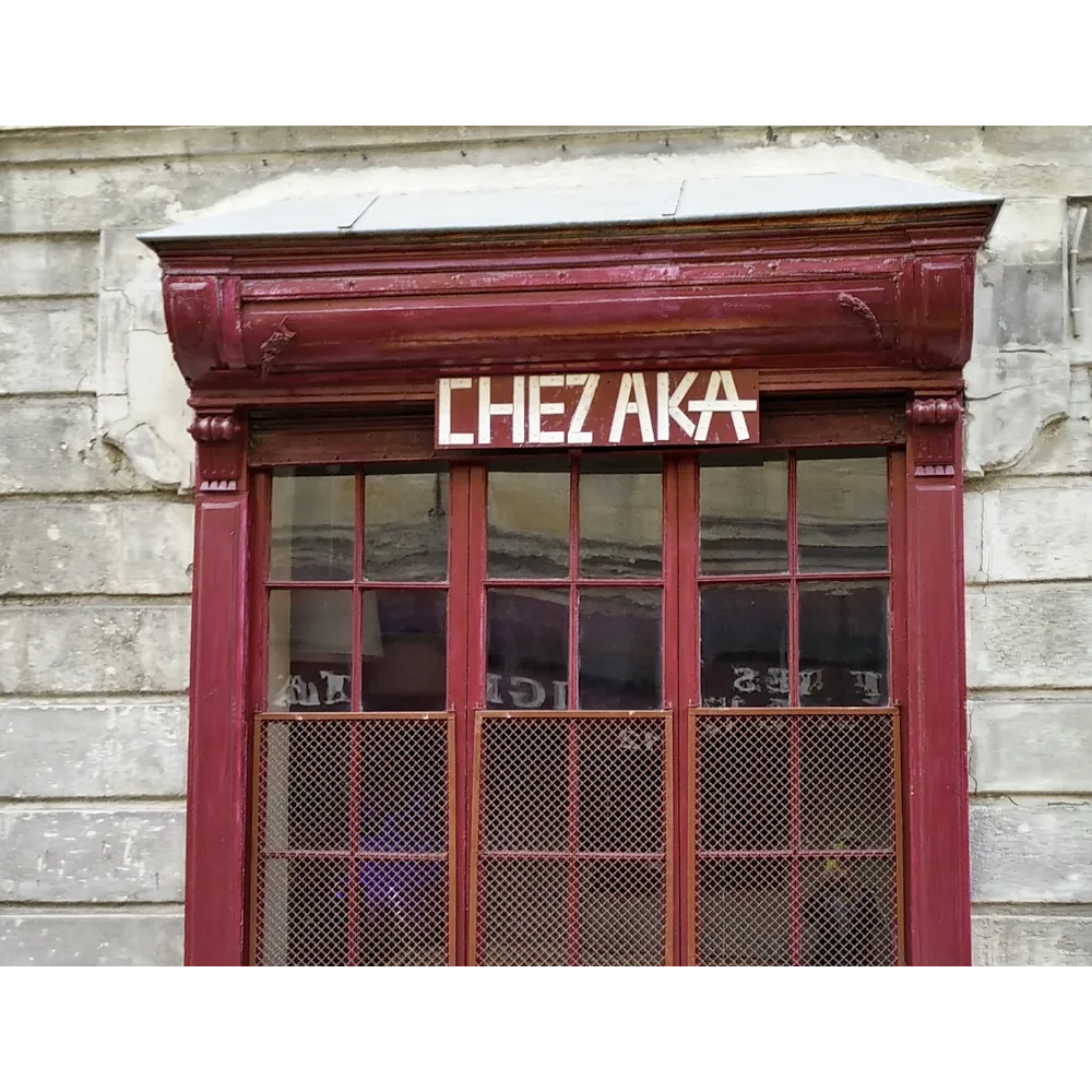 Chez Aka